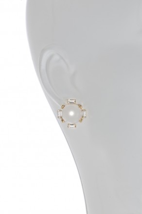 Pearl Stud Earring